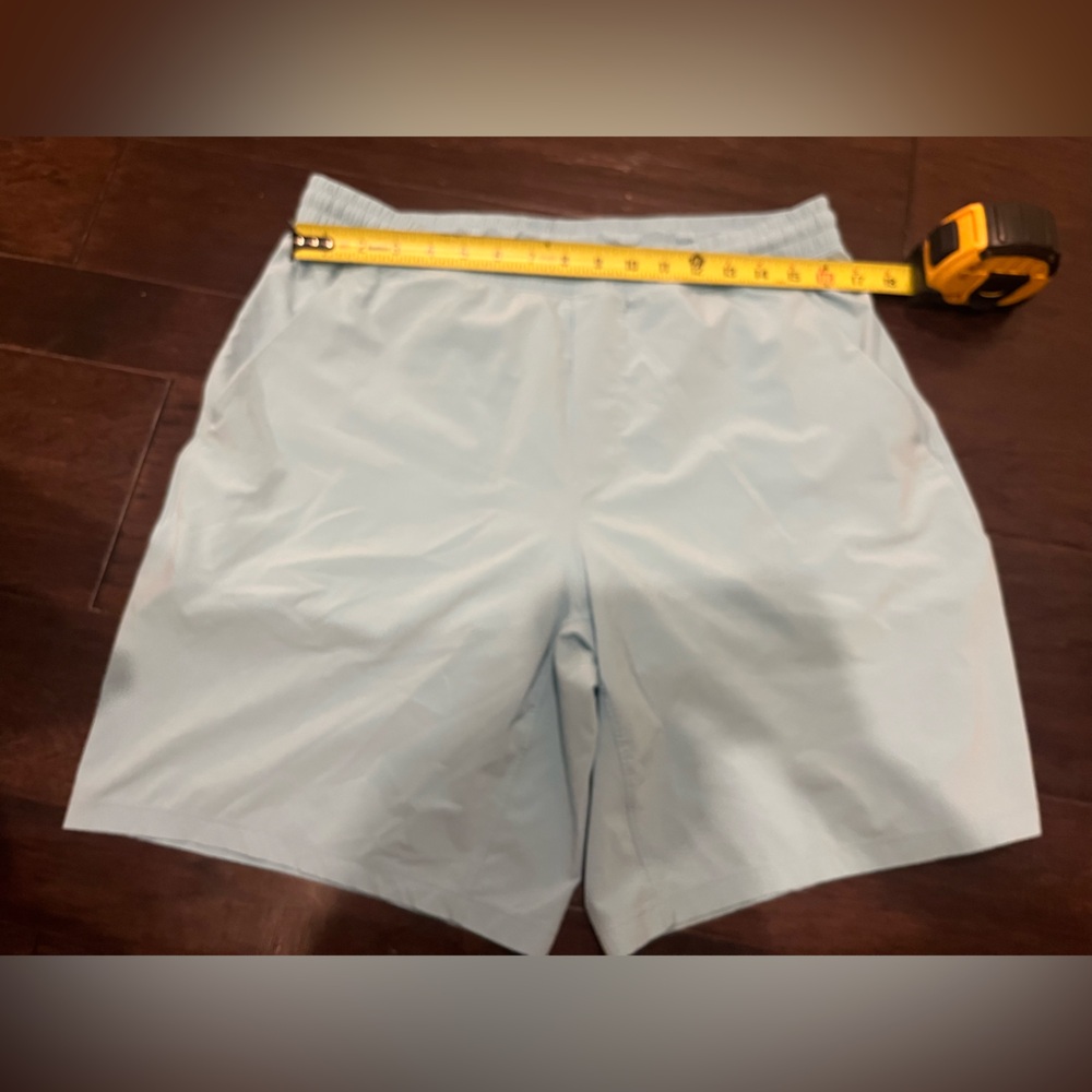 LululemonPace Breaker Lined Short
Ice blue color
XL men